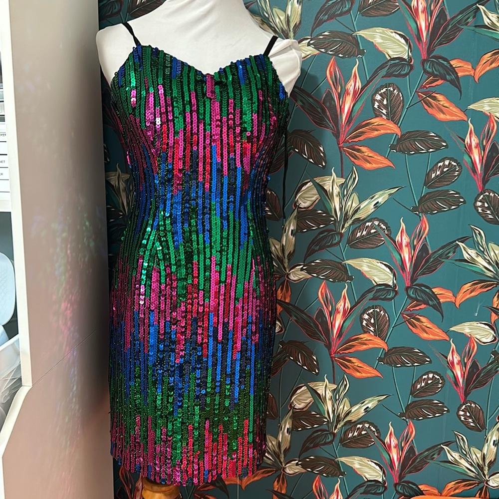 Vintage Alyce designs sequined dress. Made in us. Vtg size 8.
